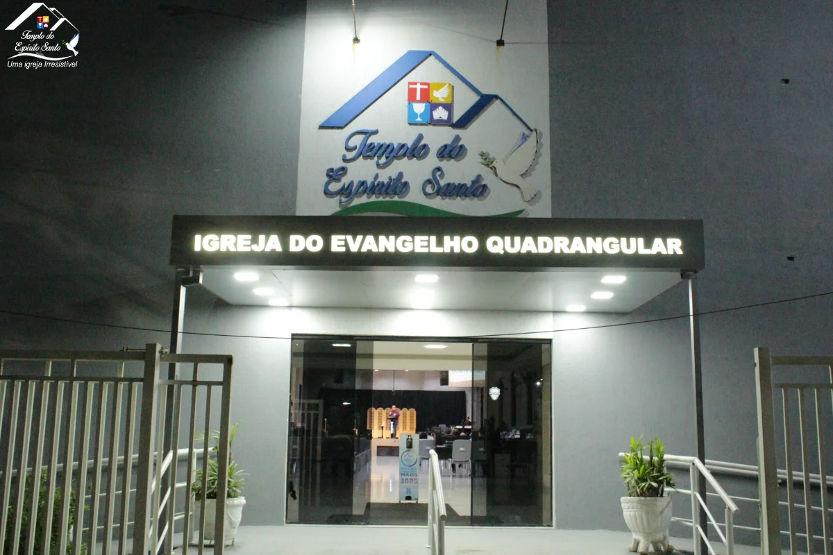 Fachada do Templo do Espírito Santo